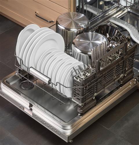Lower rack adjustable tines and Wash Your Way customizable rack
