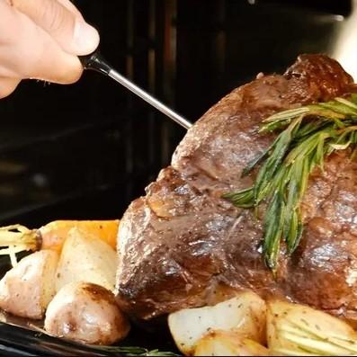 Cook percisely with the Multi-Point Temperature Meat Probe