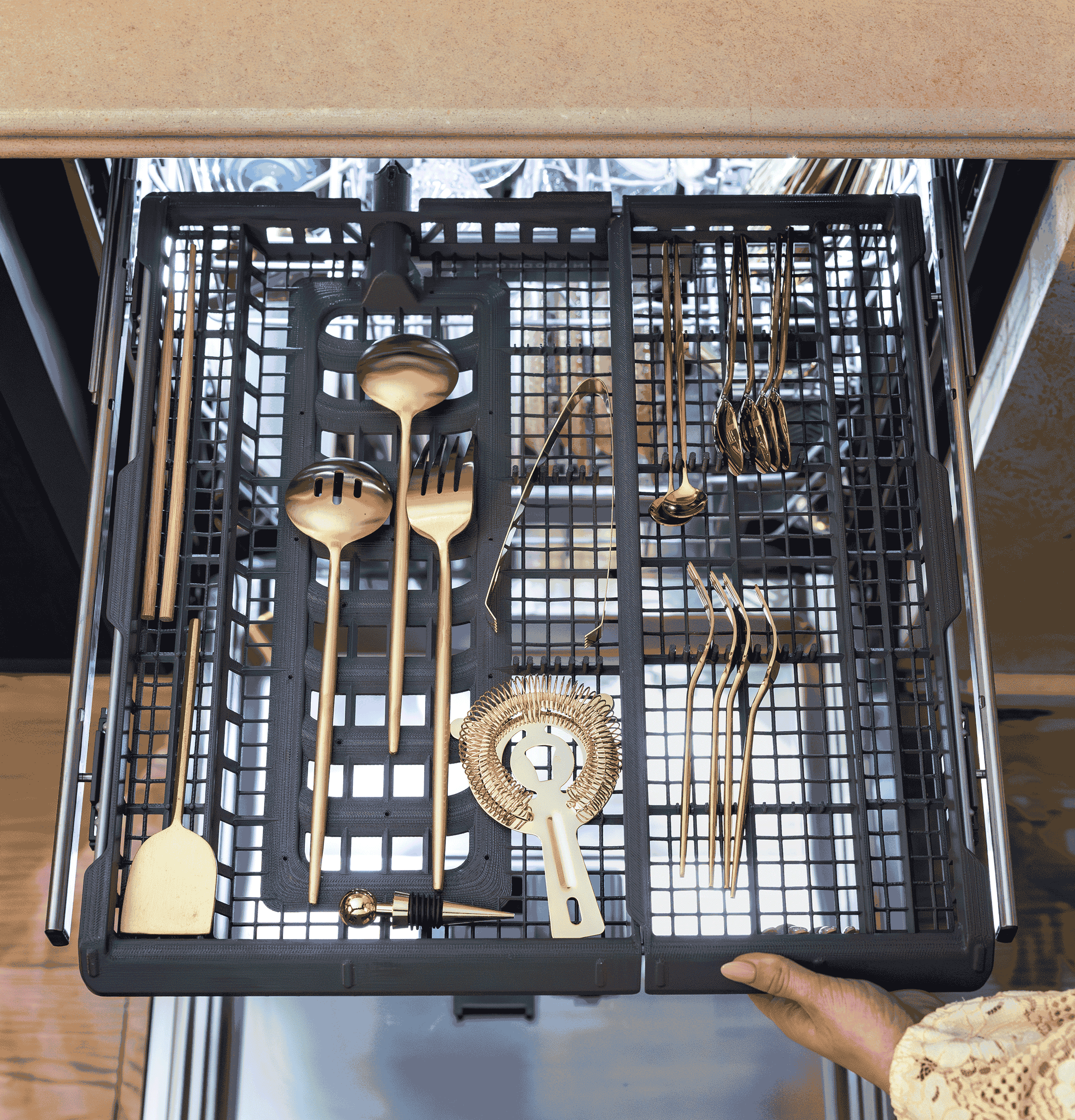 Entertainer's Versatile Third Rack With Wash Manifold