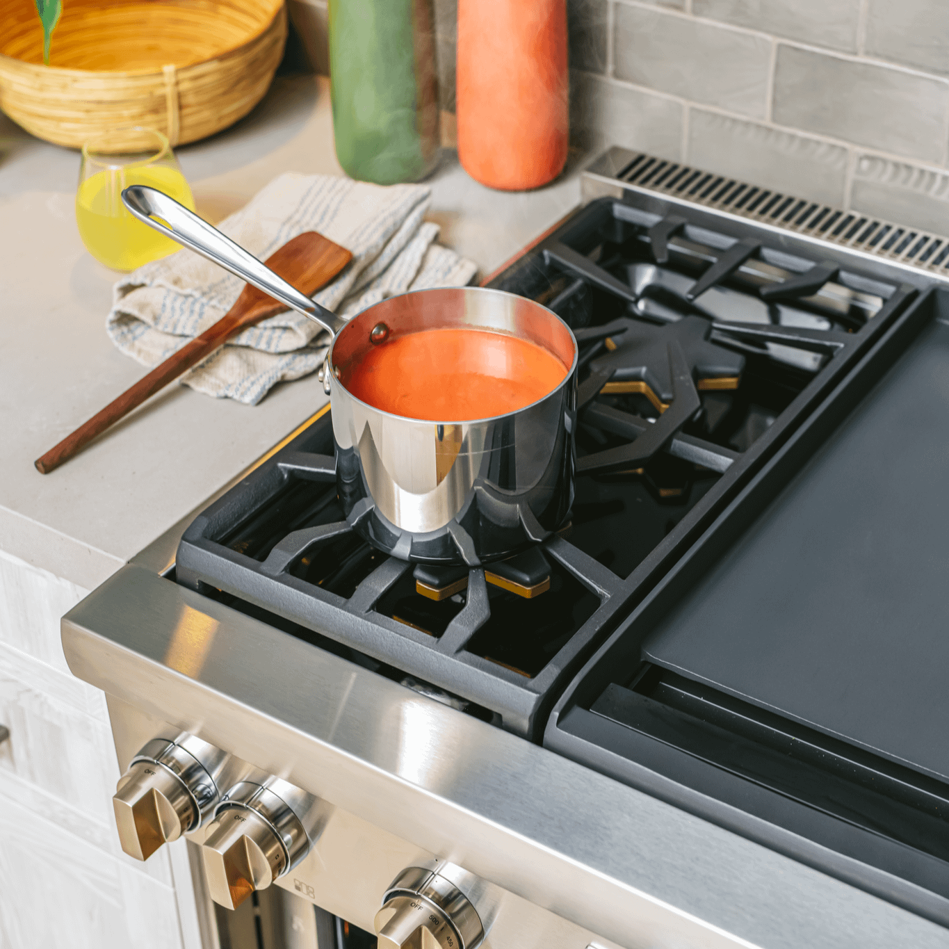 ExtraLow Burners Offer Precise Settings for Simmering or Melting