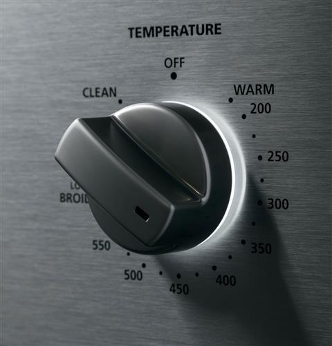 Backlit electronic control knobs and bright LCD display