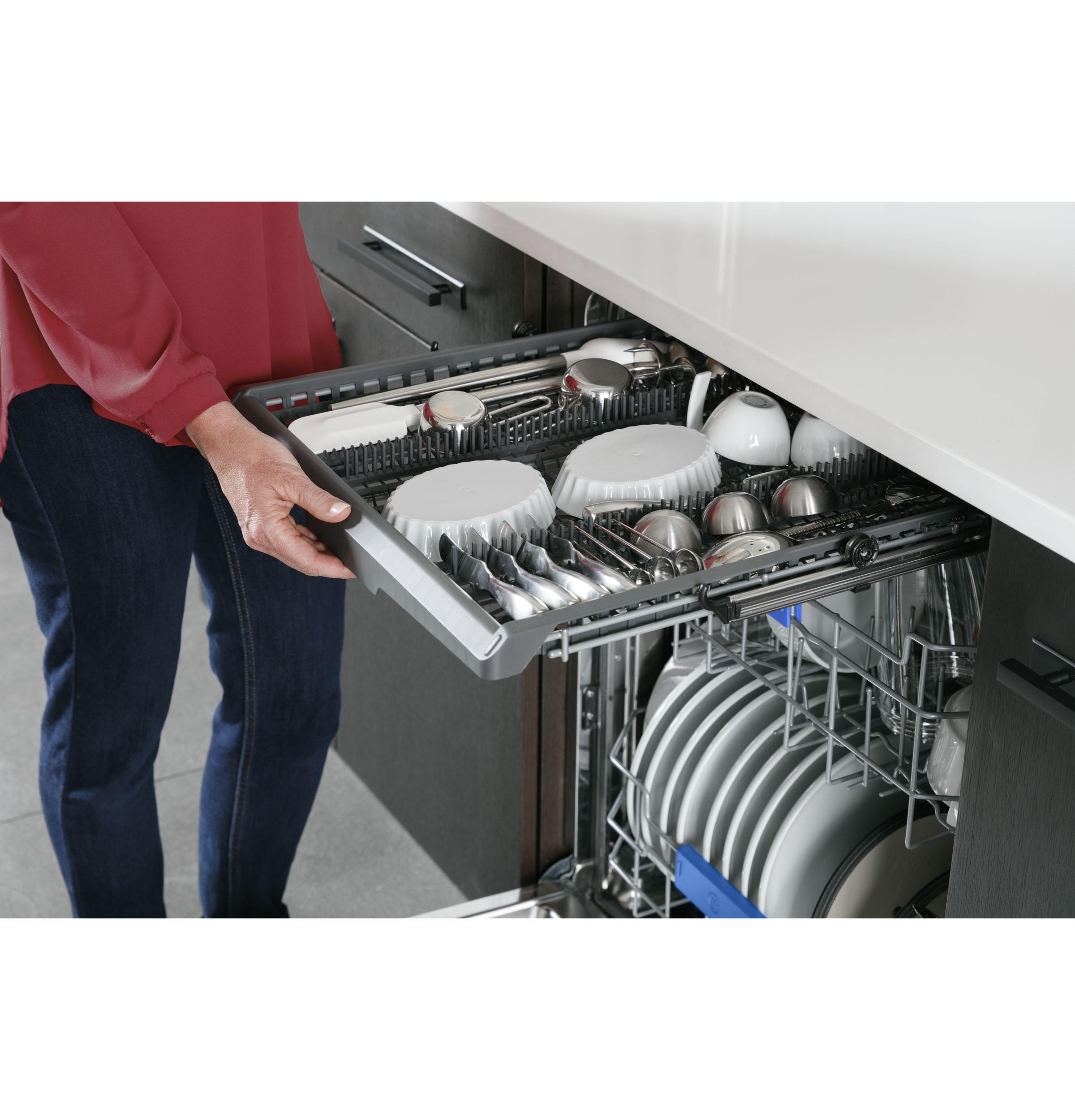 Built-In Third Rack