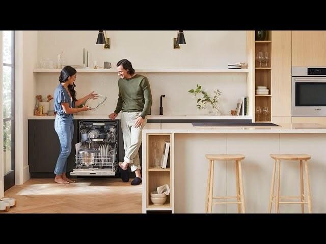 A smarter clean with PrecisionWash(R)