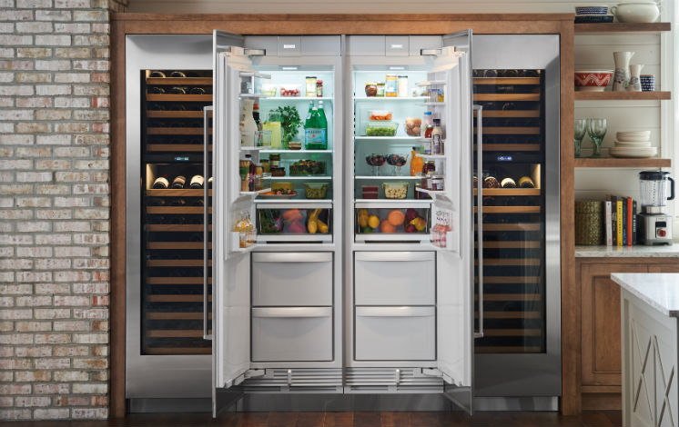 REFRIGERATORS The kitchen refrigerator helps keep your cooking space organized while offering the dedicated storage space you require for fresh and frozen food items. Sub-Zero manufactures stunning French door refrigerators, side-by-side refrigerators, and more, bringing impressive style and advanced food storage technology to your home. 