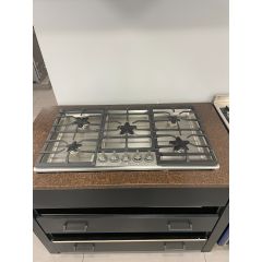 Thermador Masterpiece SGS365TS 36" Gas Cooktop with 5 Sealed Burners, Continuous Grates, Star® Burners, Electronic Re-Ignition, Indicator Light, and 16000 BTU Center Burner: 36 Inch (Open Box)